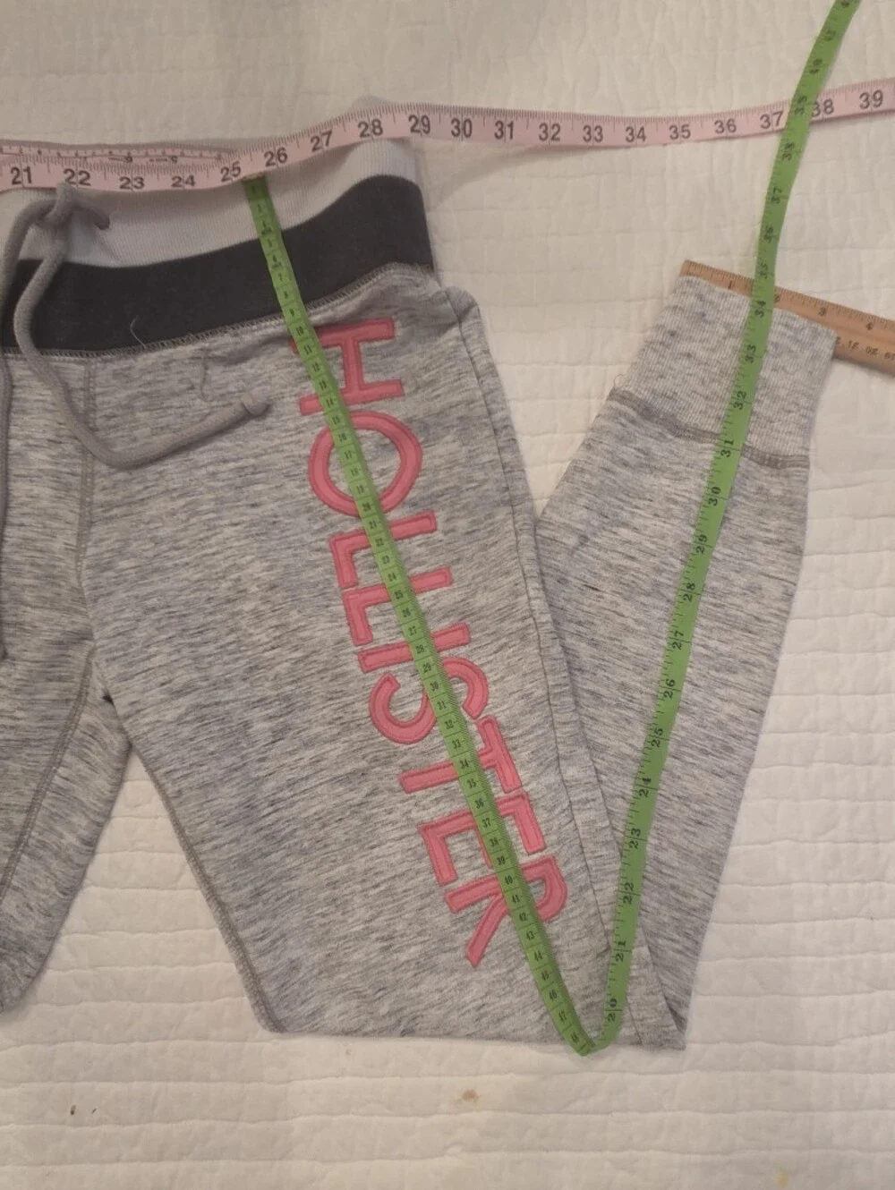Hollister Girls' Gray Sweatpants with Pink Logo Size Medium